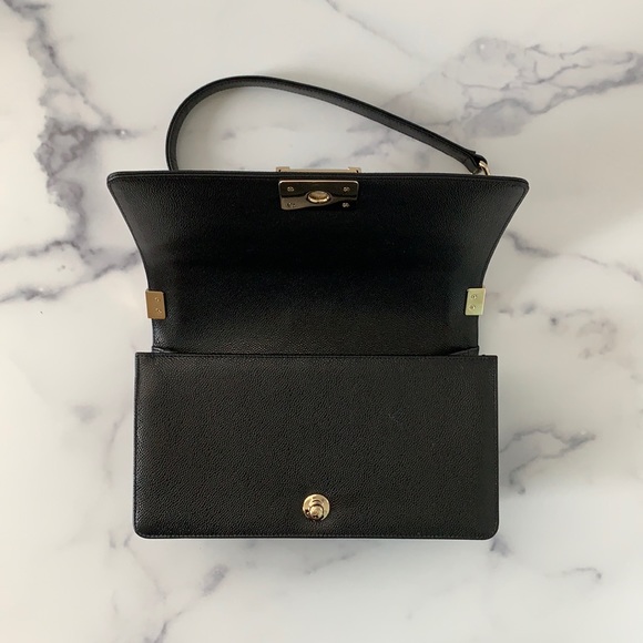 Chanel Chevron Boy Bag - Picture 5 of 10